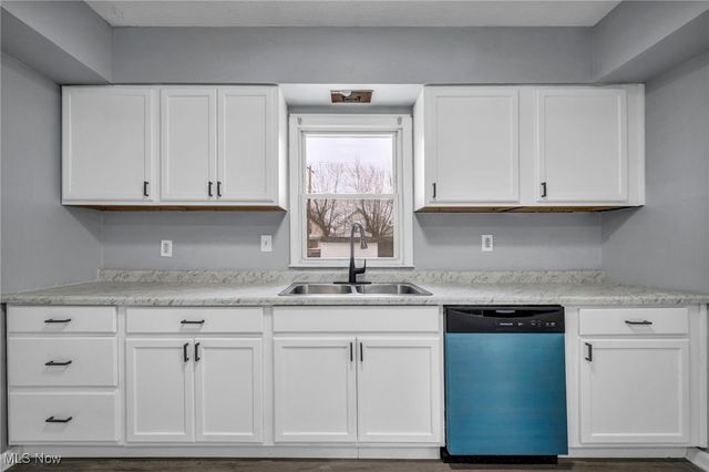 2153 W 106th Street, Cleveland, OH 44102