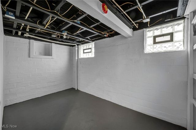 2153 W 106th Street, Cleveland, OH 44102