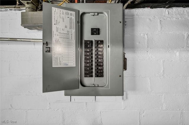 2153 W 106th Street, Cleveland, OH 44102