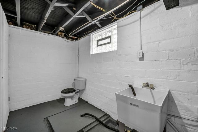 2153 W 106th Street, Cleveland, OH 44102