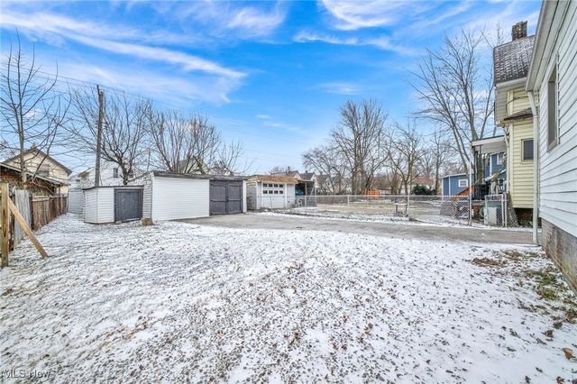 2153 W 106th Street, Cleveland, OH 44102