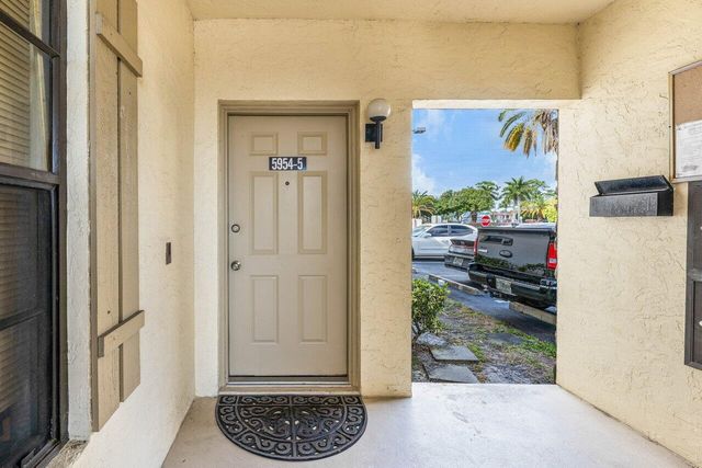 5954 Longbow Lane 5, West Palm Beach, FL 33415