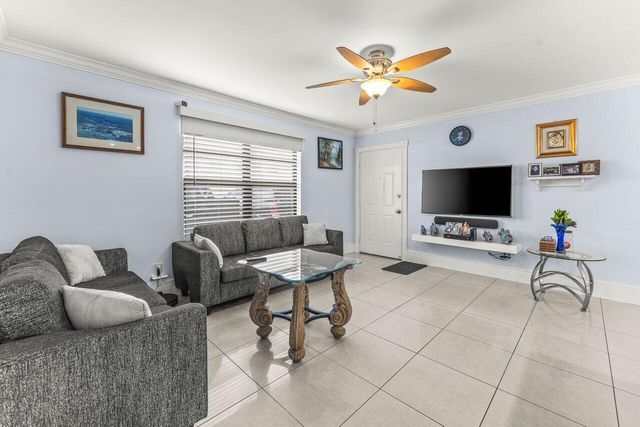 5954 Longbow Lane 5, West Palm Beach, FL 33415