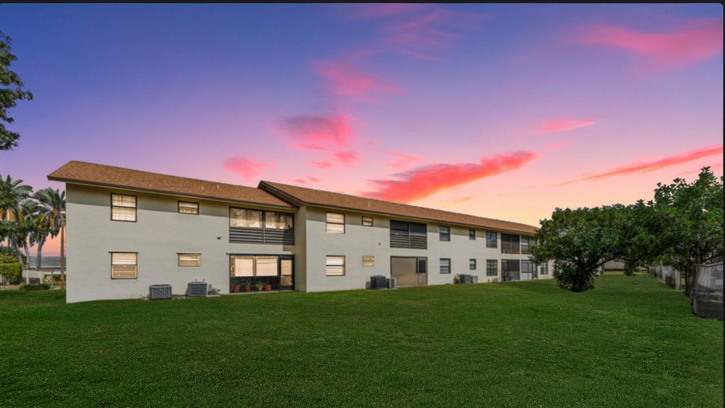 5954 Longbow Lane 5, West Palm Beach, FL 33415