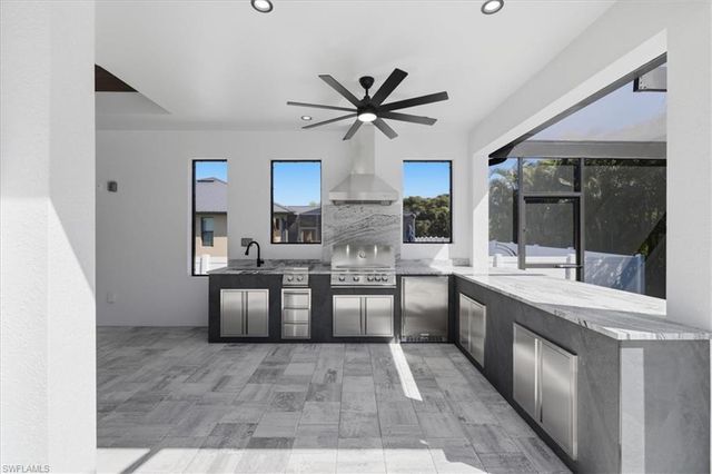 2220 SW 50th LN, Cape Coral, FL 33914