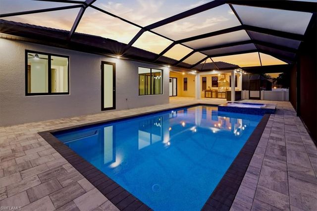 2220 SW 50th LN, Cape Coral, FL 33914