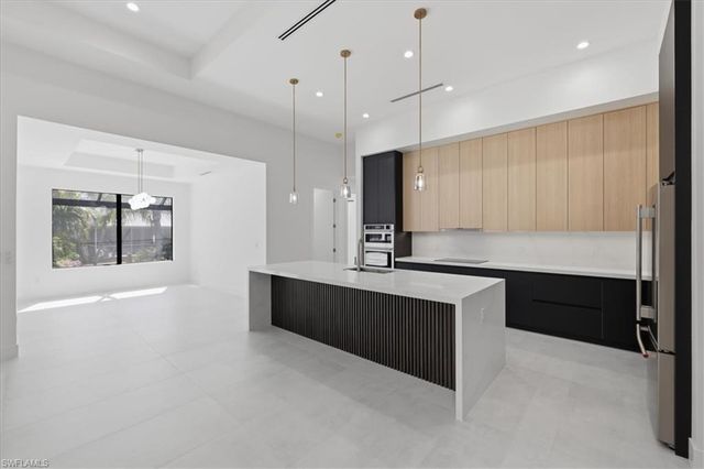 2220 SW 50th LN, Cape Coral, FL 33914