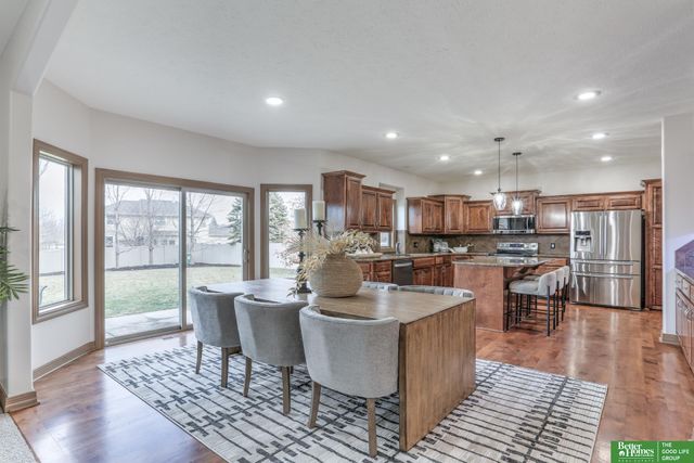 19314 D Street, Omaha, NE 68130