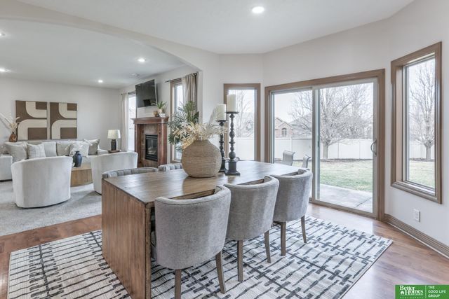 19314 D Street, Omaha, NE 68130