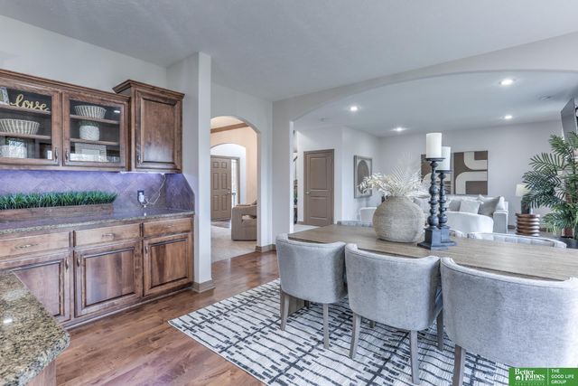 19314 D Street, Omaha, NE 68130