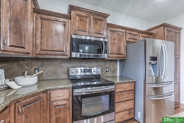 19314 D Street, Omaha, NE 68130