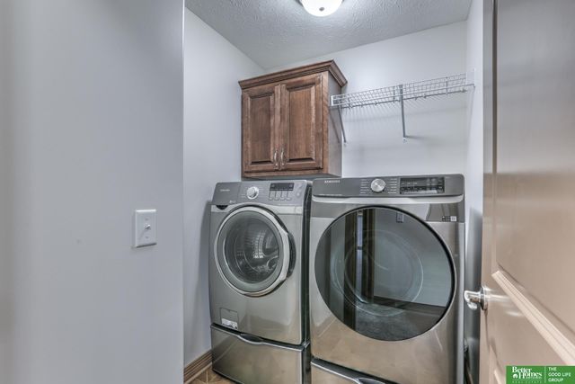 19314 D Street, Omaha, NE 68130