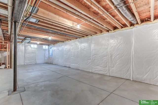 19314 D Street, Omaha, NE 68130