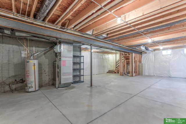 19314 D Street, Omaha, NE 68130