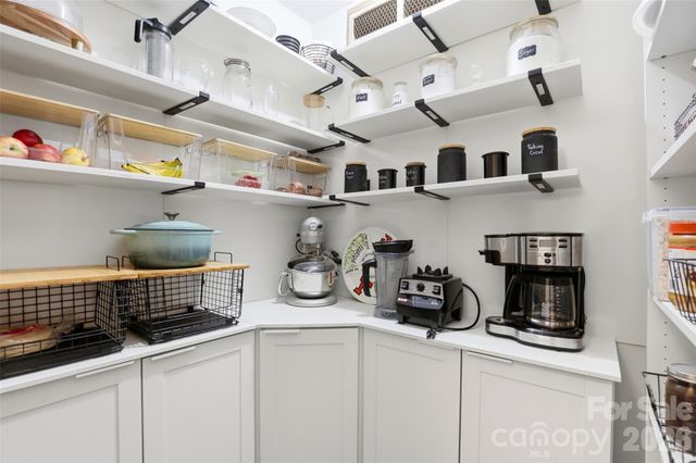 7332 Bailywick Drive, Waxhaw, NC 28173