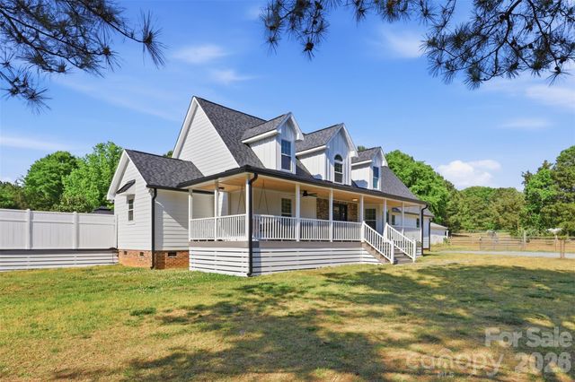 7332 Bailywick Drive, Waxhaw, NC 28173