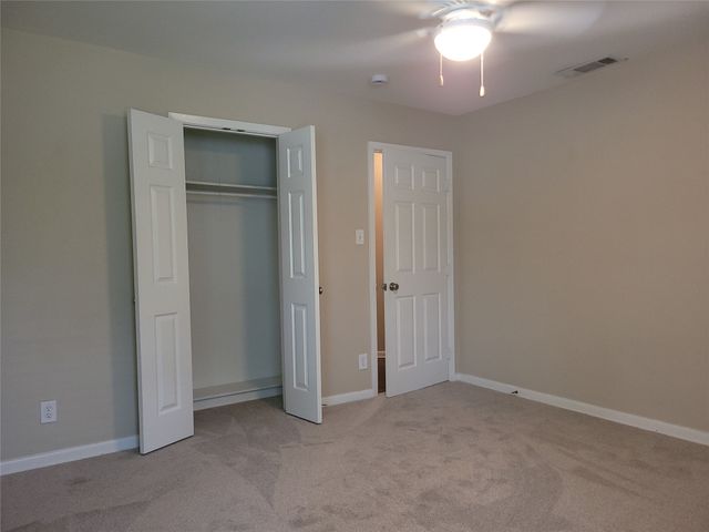 1004 W Wall Street W, Grapevine, TX 76051