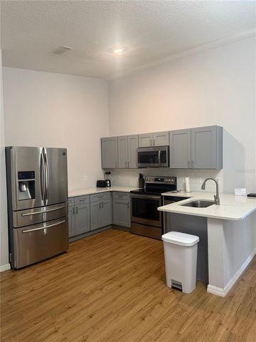 2774 CLUB CORTILE CIR B, Kissimmee, FL 34746