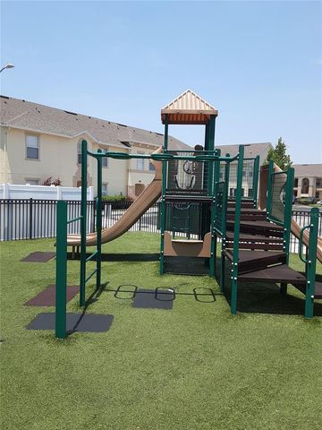 2774 CLUB CORTILE CIR B, Kissimmee, FL 34746