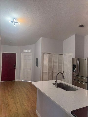 2774 CLUB CORTILE CIR B, Kissimmee, FL 34746