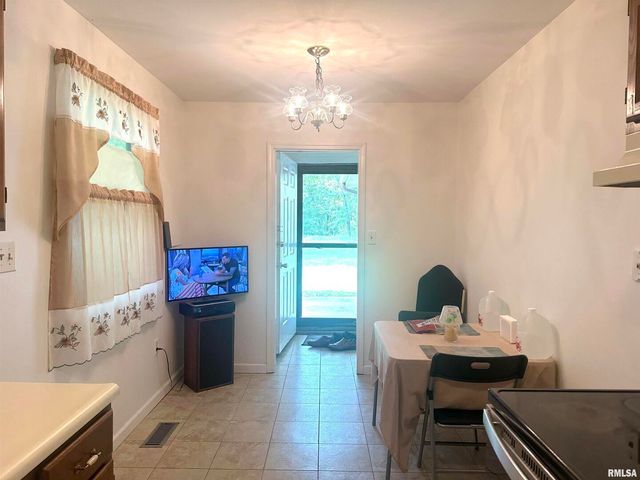 5559 COUNTRY CLUB Road, Murphysboro, IL 62966