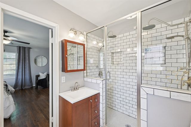 2403 W Colorado Boulevard, Dallas, TX 75211