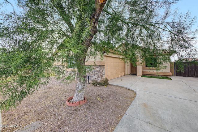 3015 N 84TH Drive, Phoenix, AZ 85037