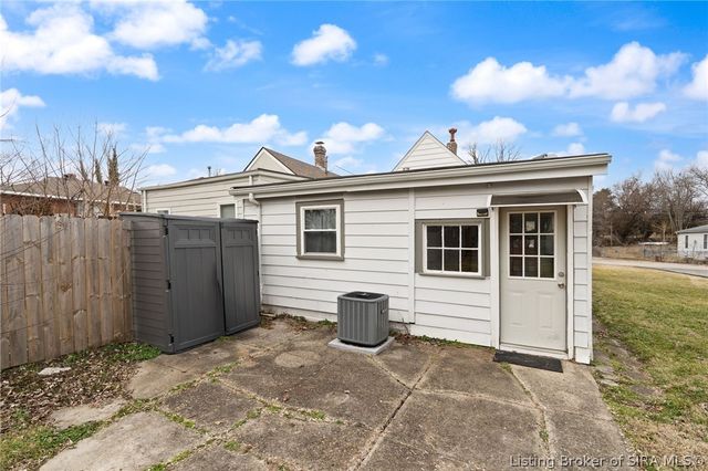 247 Jackson Street, New Albany, IN 47150