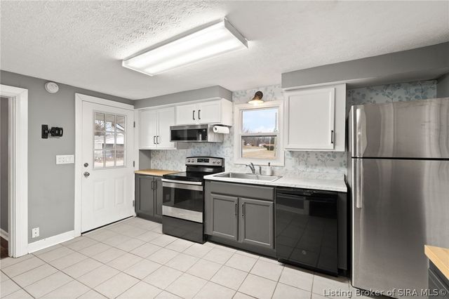 247 Jackson Street, New Albany, IN 47150