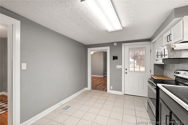 247 Jackson Street, New Albany, IN 47150