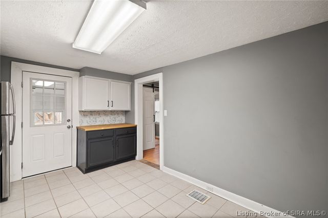 247 Jackson Street, New Albany, IN 47150