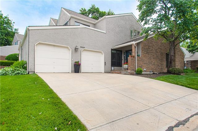 6243 Rosewood Court, Mission, KS 66205