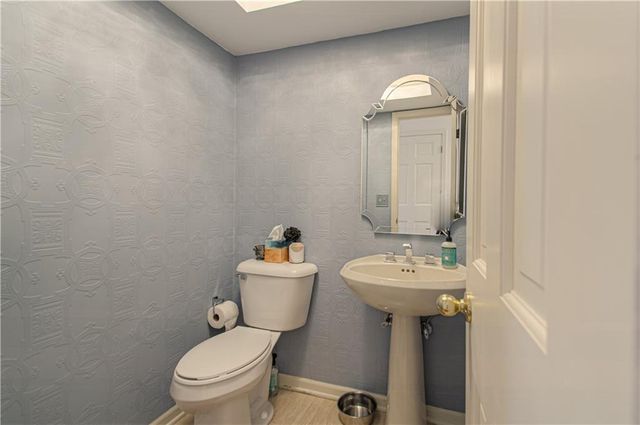 6243 Rosewood Court, Mission, KS 66205