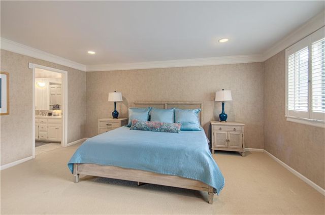 6243 Rosewood Court, Mission, KS 66205