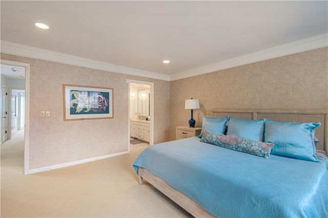6243 Rosewood Court, Mission, KS 66205