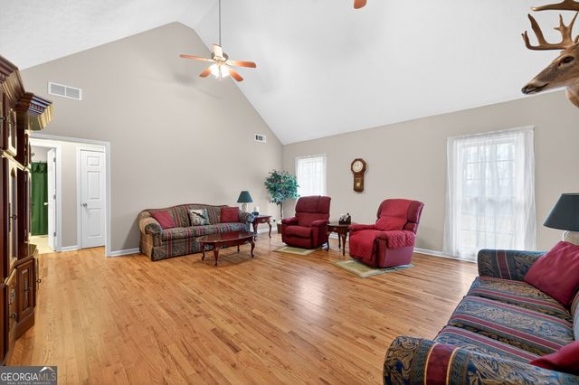 1194 Foster Road, Statham, GA 30666