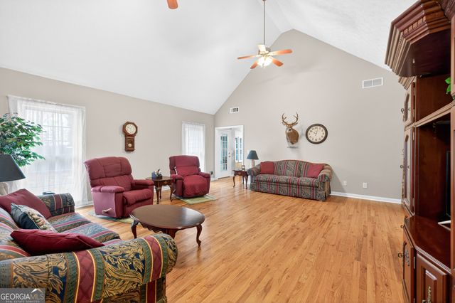 1194 Foster Road, Statham, GA 30666