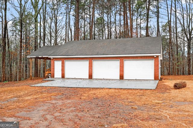 1194 Foster Road, Statham, GA 30666