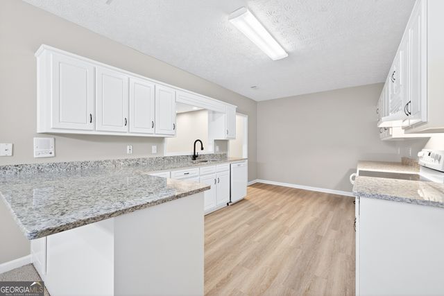 1194 Foster Road, Statham, GA 30666