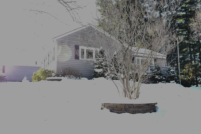 885 Bridge Street, Manchester, NH 03104