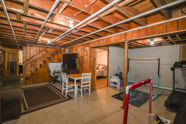 885 Bridge Street, Manchester, NH 03104