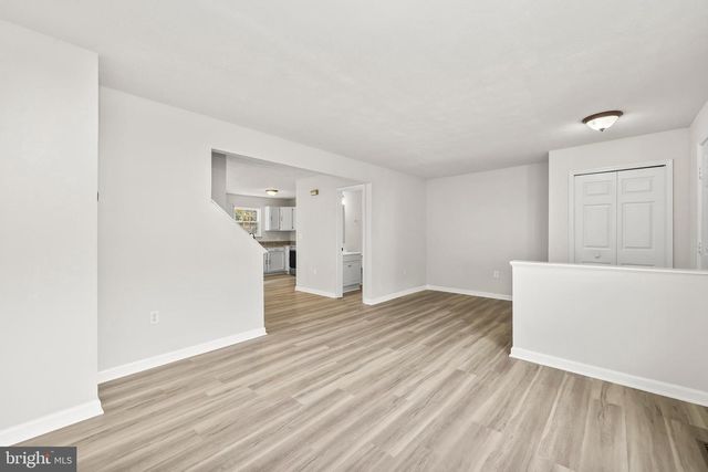 306 KINGS CREST DR, Stafford, VA 22554