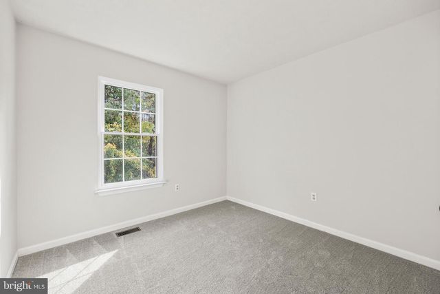 306 KINGS CREST DR, Stafford, VA 22554