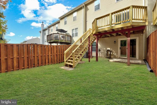 306 KINGS CREST DR, Stafford, VA 22554