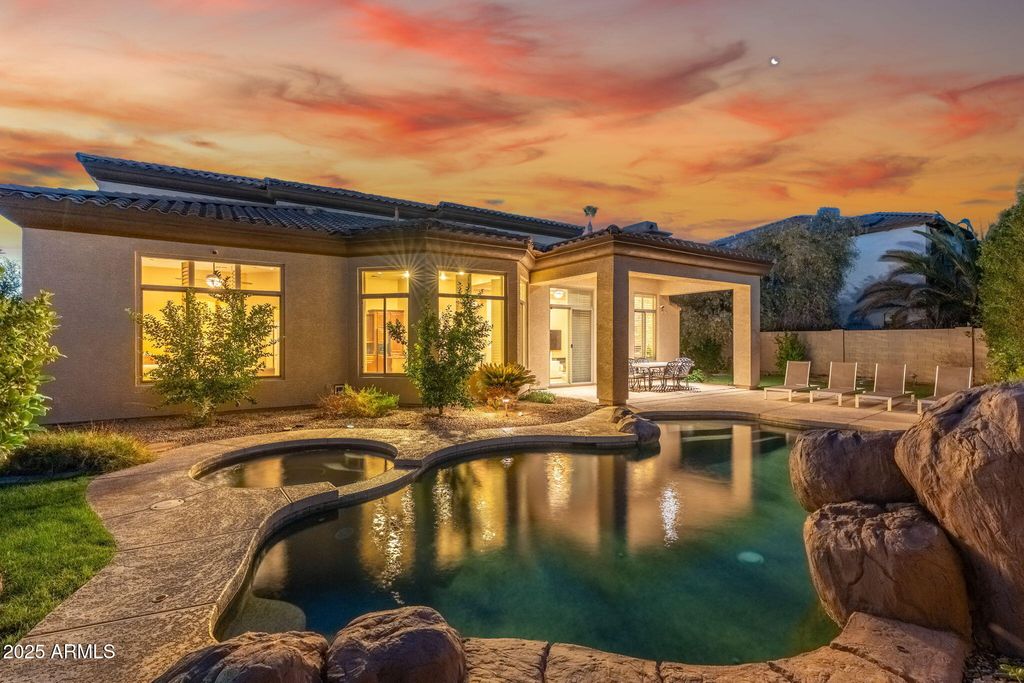 795 W VERBENA Lane, Litchfield Park, AZ 85340