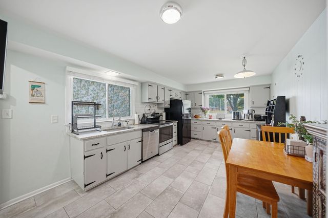 204 Edgewood Place Place, Ferndale City, MI 48220