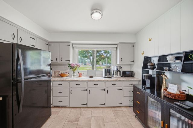 204 Edgewood Place Place, Ferndale City, MI 48220