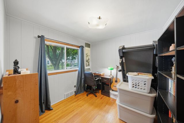 204 Edgewood Place Place, Ferndale City, MI 48220