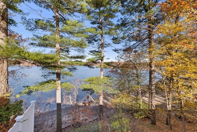 3 Suntaug Street, Lynnfield, MA 01940