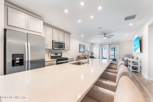13148 HOLSINGER Boulevard, Jacksonville, FL 32256